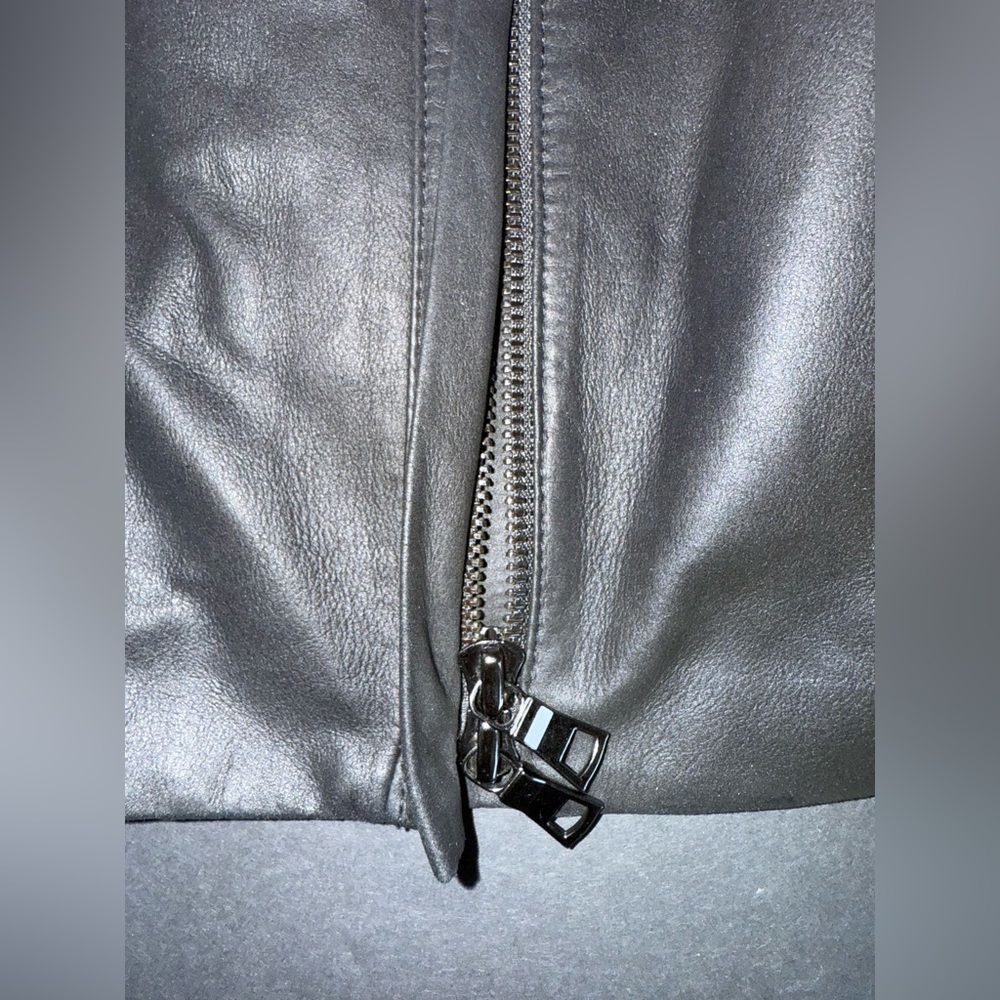 VINCE Collarless Soft Butter Leather Knit Stretch Sleeve Zip Minimalist Jacket S - Picture 9 of 11